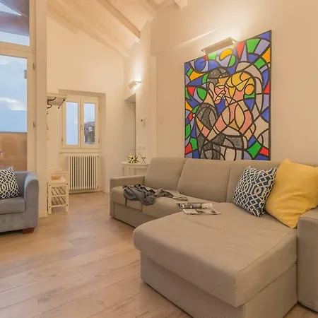 Casa Manoli Appartamento Varenna